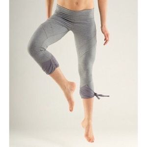 Lululemon Bandhas Crops 🦄